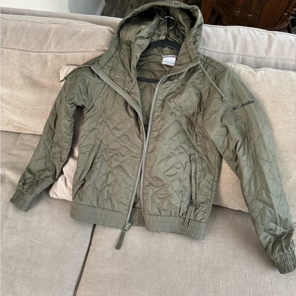 Columbia green rain jacket - Picture 1 of 4